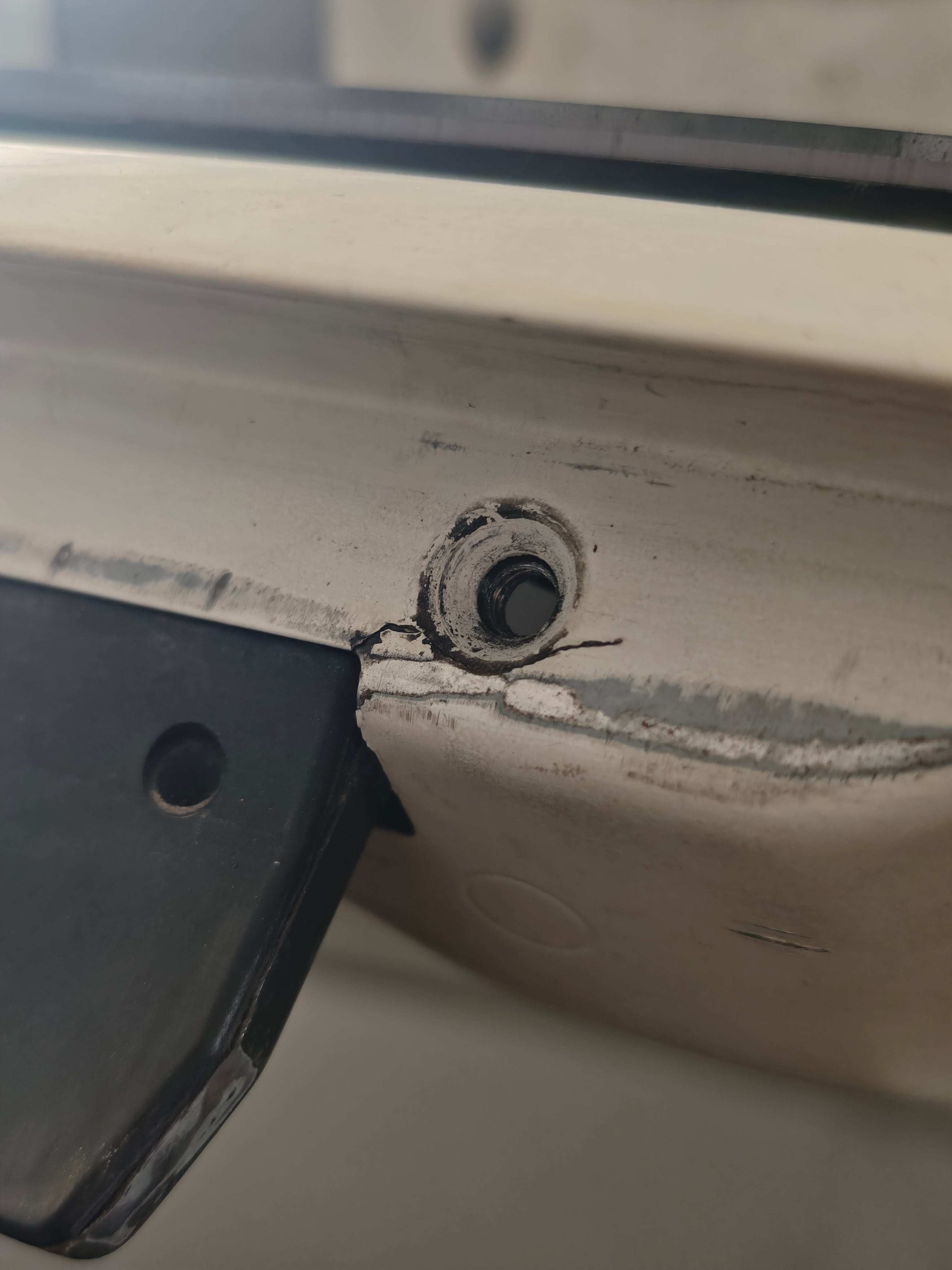 Refuerzo maletero BMW e36