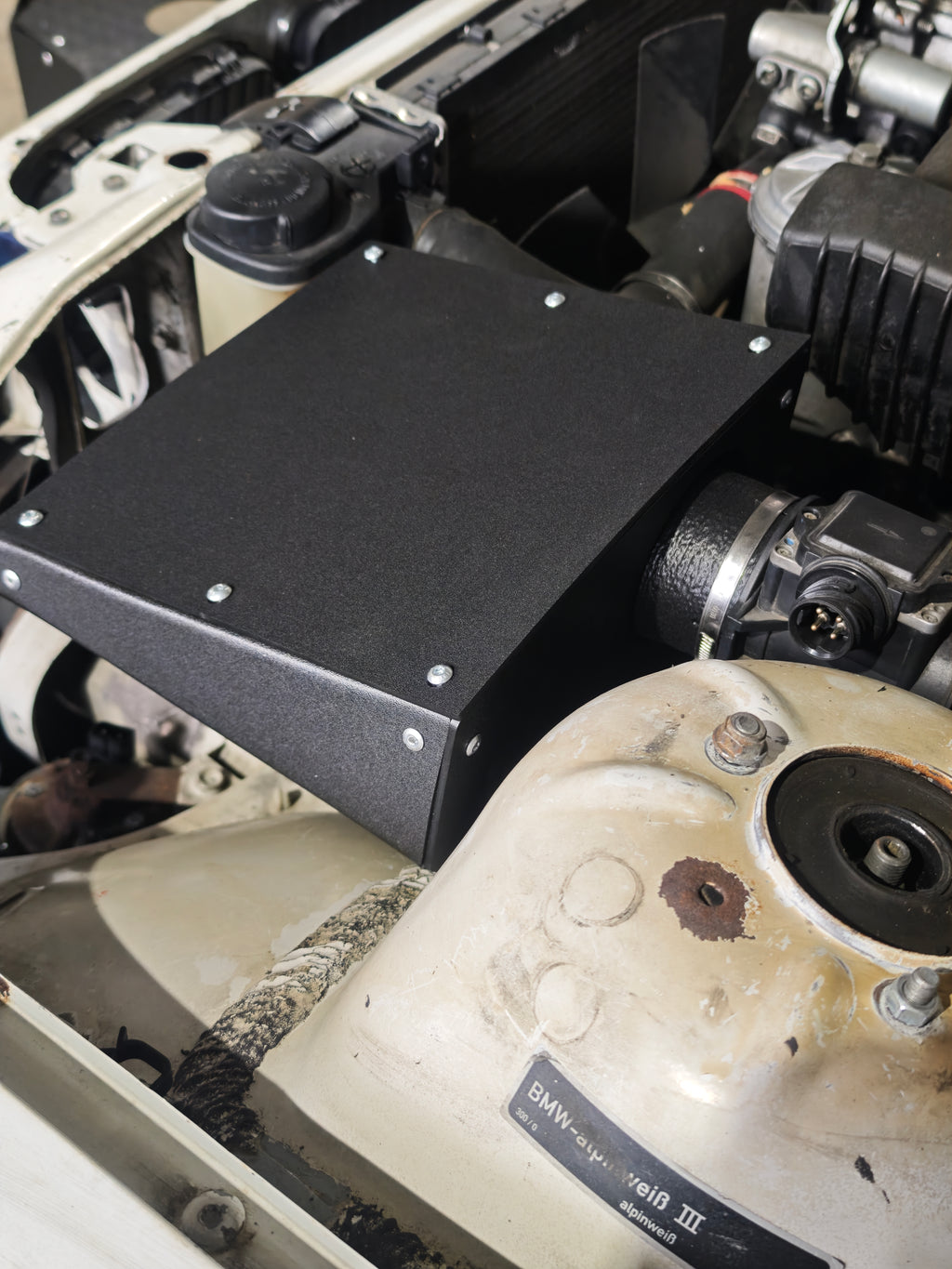 BMW e36 filter box