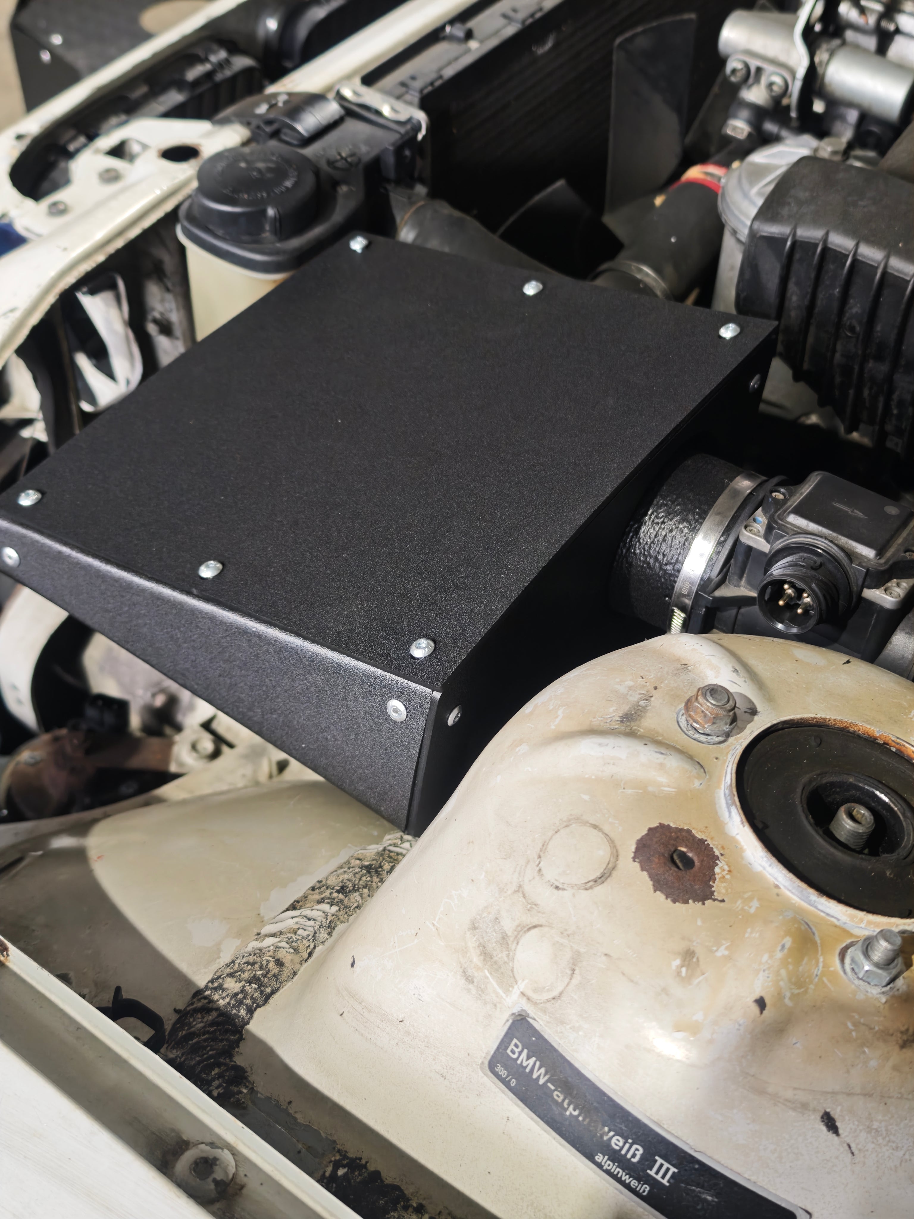 BMW e36 filter box