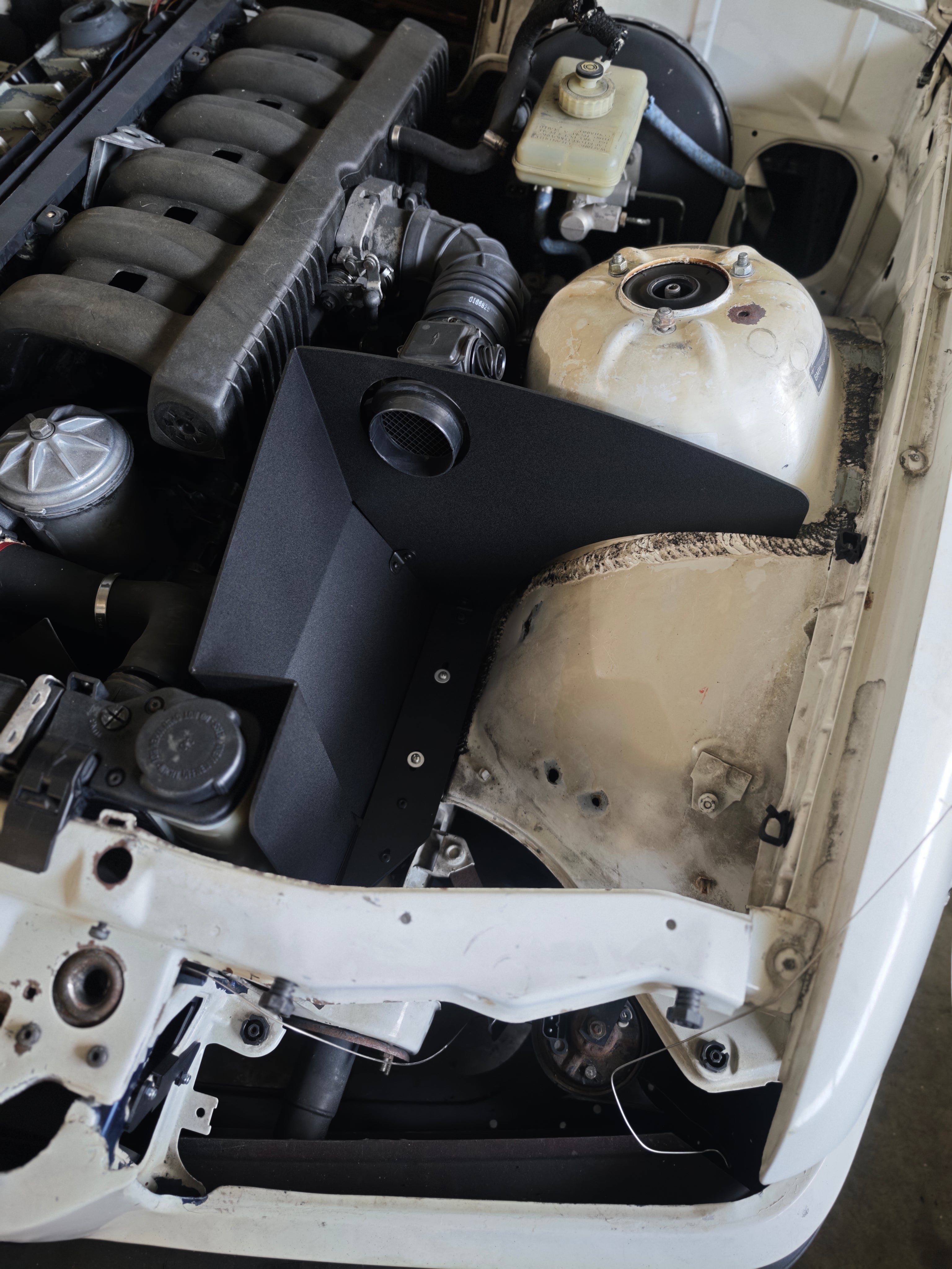 BMW e36 Cold Air Intake Heat Wall