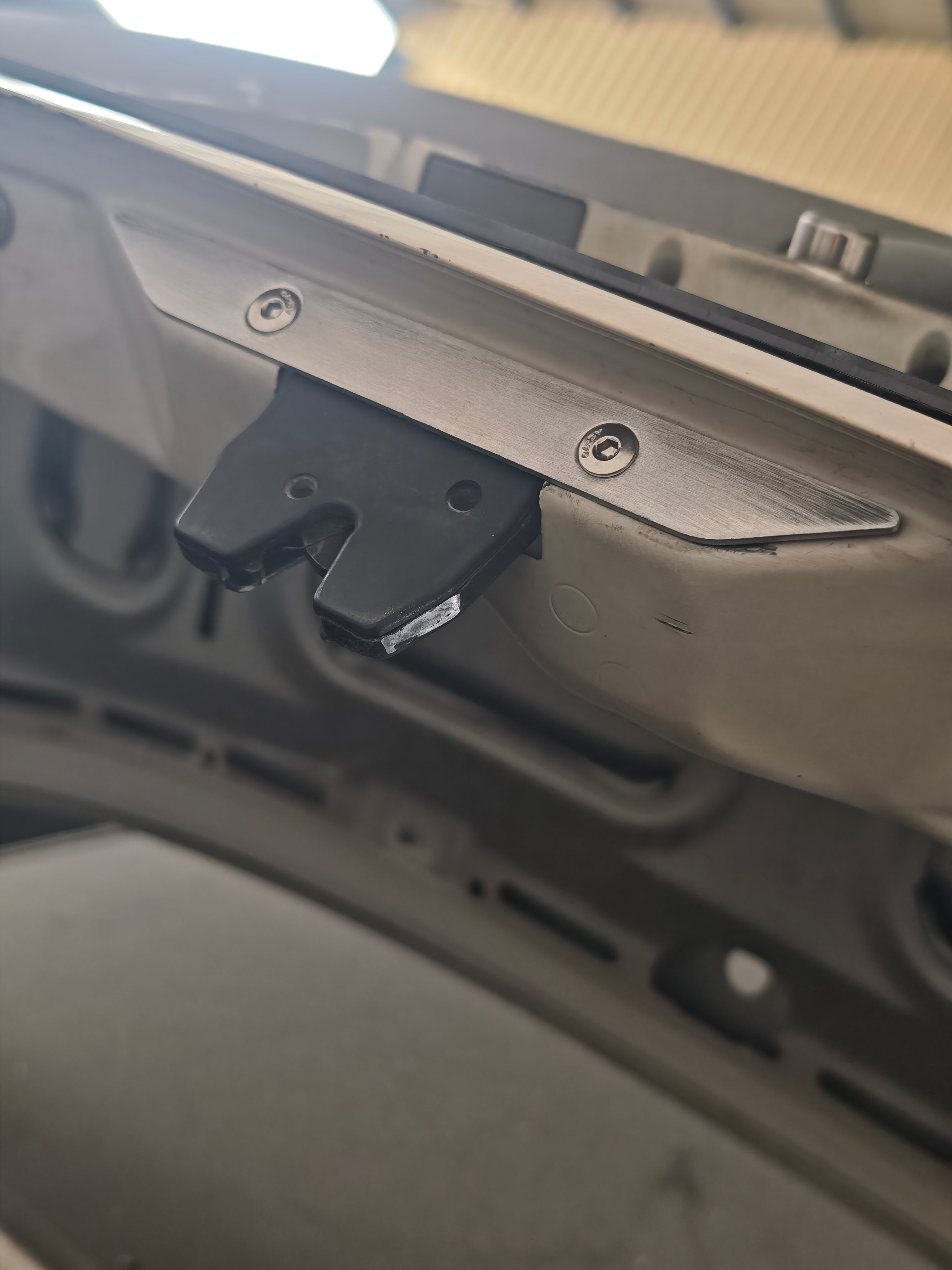 Refuerzo maletero BMW e36