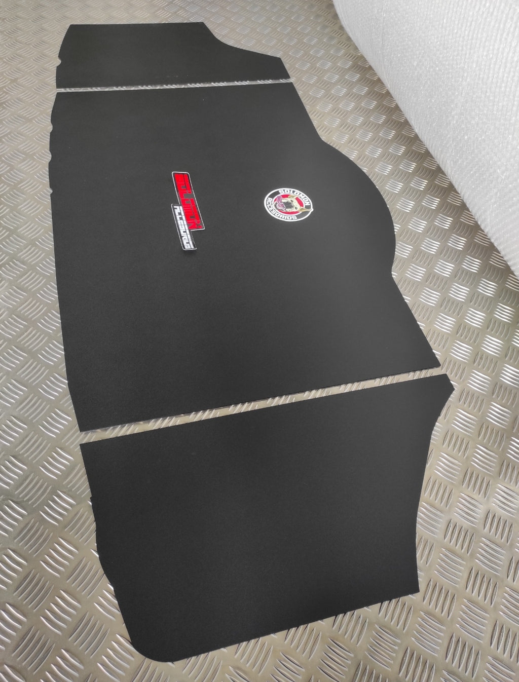 Panel supresión suelo maletero E36